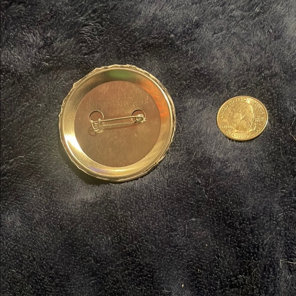 Batman Button Pin - Picture 2 of 2